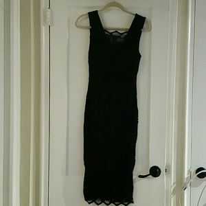 H&M black mid-calf lace dress.